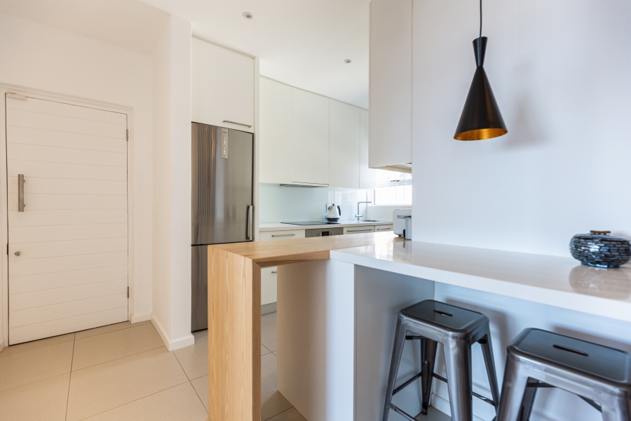 To Let 2 Bedroom Property for Rent in Vredehoek Western Cape